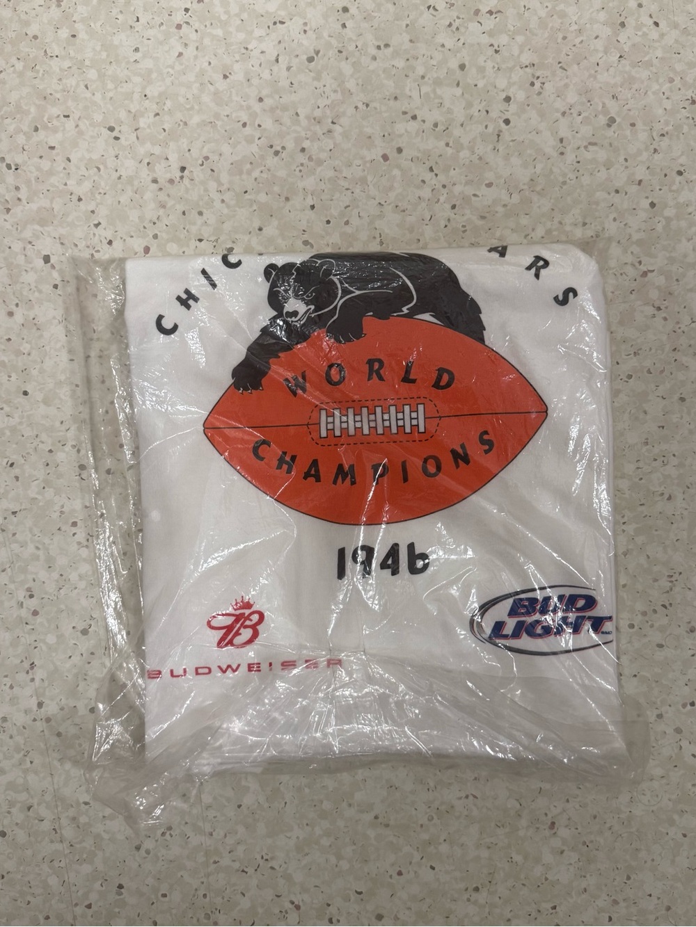 Gildan White Chicago Bears 1946 World Champions Graphic Tee